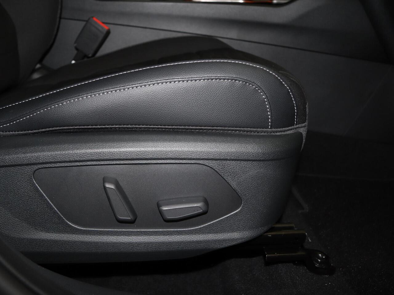 KIA SPORTAGE 1.6 T-GDi Hybrid DynamicPlusLine | Panoramadak | Full LED matrix | Privacy glass | Stuurwielverwarming | Dodehoekassistentie | Stoelverwarming voor en achter |