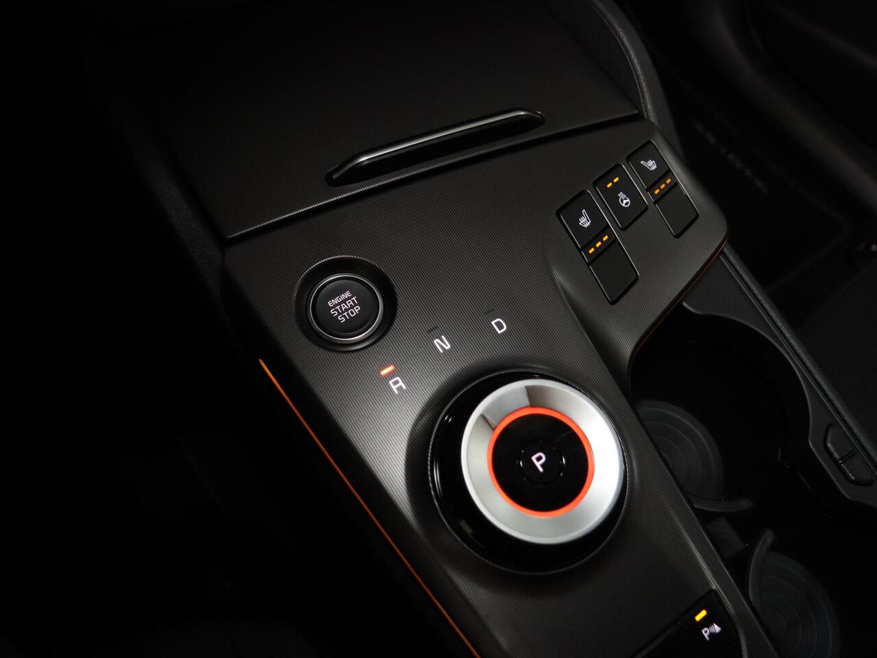 KIA SPORTAGE 1.6 T-GDi Hybrid DynamicPlusLine | Panoramadak | Full LED matrix | Privacy glass | Stuurwielverwarming | Dodehoekassistentie | Stoelverwarming voor en achter |