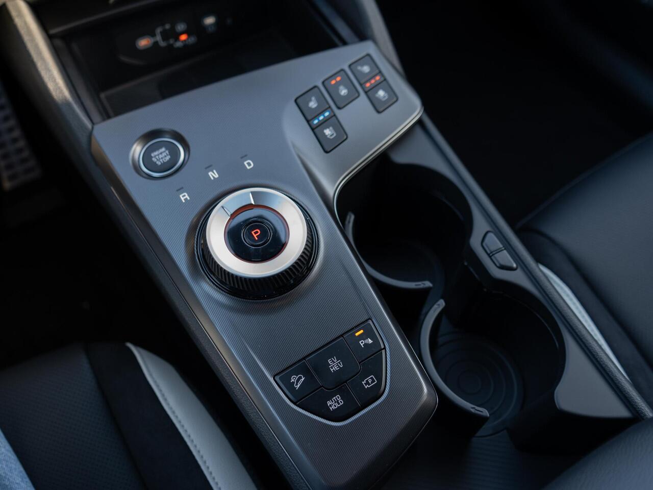 KIA SPORTAGE 1.6 T-GDi Plug-in Hybrid GT-PlusLine | OP VOORRAAD | HUD | PDC | Navi | Stoel en stuurverwarming |