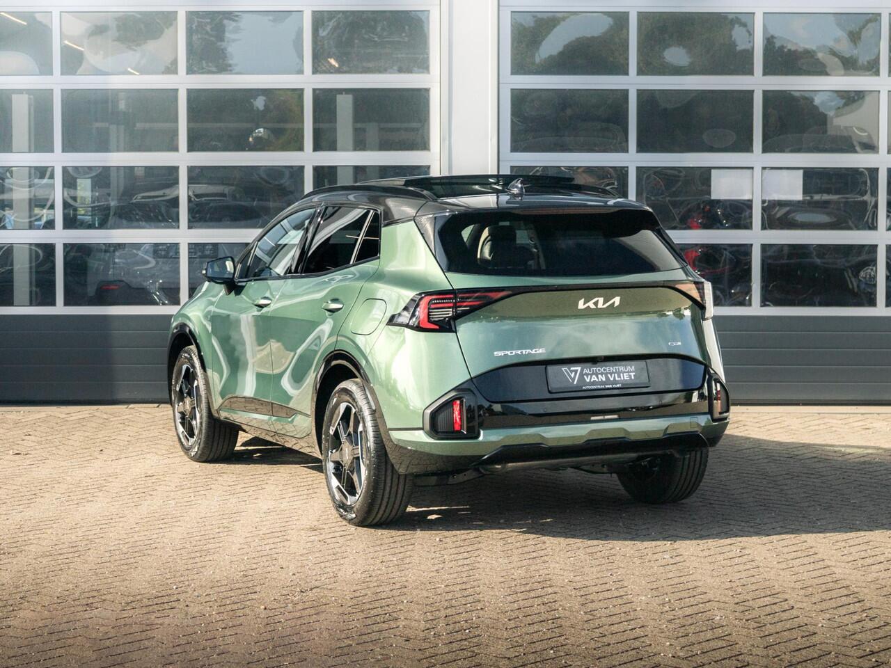 KIA SPORTAGE 1.6 T-GDi Plug-in Hybrid GT-Line | Schuifkanteldak | Stoel en stuurverwarming | PDC |