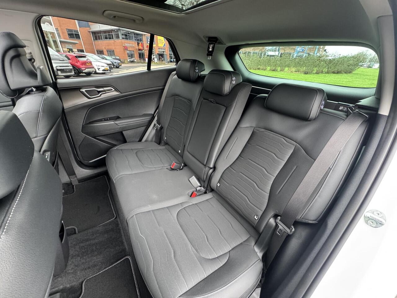 KIA SPORTAGE 1.6 T-GDi Plug-in Hybrid DynamicPlusLine , Direct Leverbaar!, Complete Uitvoering!, Voorraadkorting!