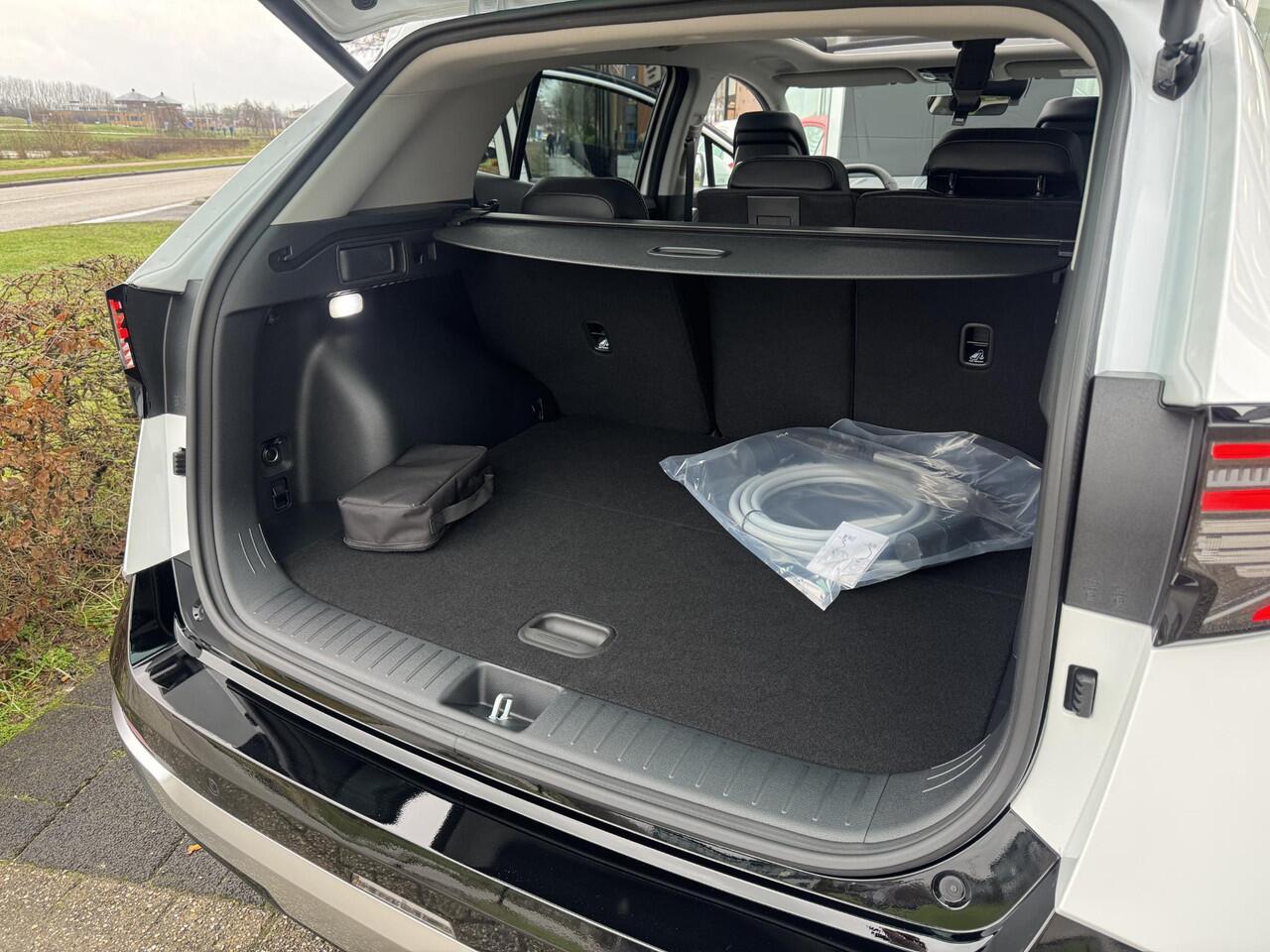 KIA SPORTAGE 1.6 T-GDi Plug-in Hybrid DynamicPlusLine , Direct Leverbaar!, Complete Uitvoering!, Voorraadkorting!