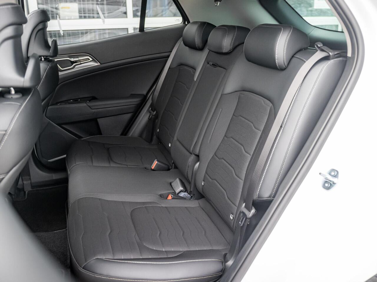 KIA SPORTAGE 1.6 T-GDi Plug-in Hybrid AWD DynamicPlusLine | Direct leverbaar! | Panodak | Climate \ Stoel & Stuur verwarming | 19" velgen