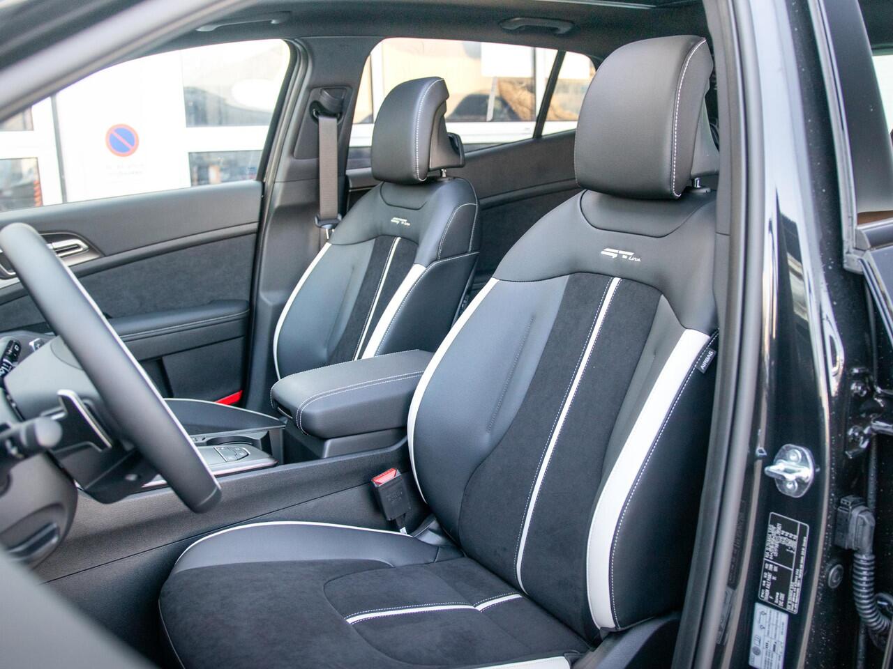 KIA SPORTAGE 1.6 T-GDi Hybrid GT-Line | Schuifkanteldak | Stoel en stuurverwarming | PDC