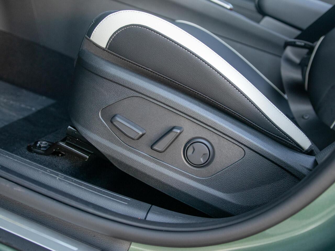 KIA SPORTAGE 1.6 T-GDi Hybrid GT-Line | Schuifkanteldak | Stoel en stuurverwarming | PDC