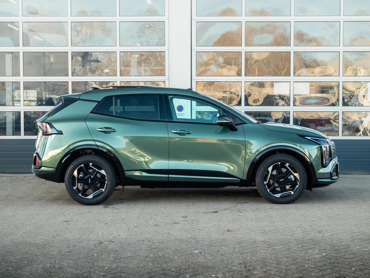 KIA SPORTAGE 1.6 T-GDi Hybrid GT-Line | Schuifkanteldak | Stoel en stuurverwarming | PDC