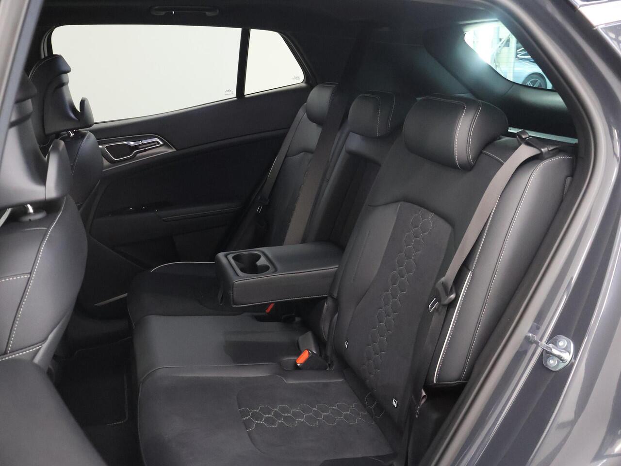 KIA SPORTAGE 1.6 T-GDi Plug-in Hybrid AWD GT-PlusLine Edition | Panoramadak | Harman/Kardon Audio | 360 Graden Camera | Matrix LED Koplampen | Stoel/Stuurverwarming | Keyless Go | Elektrisch verstelbare voorstoelen