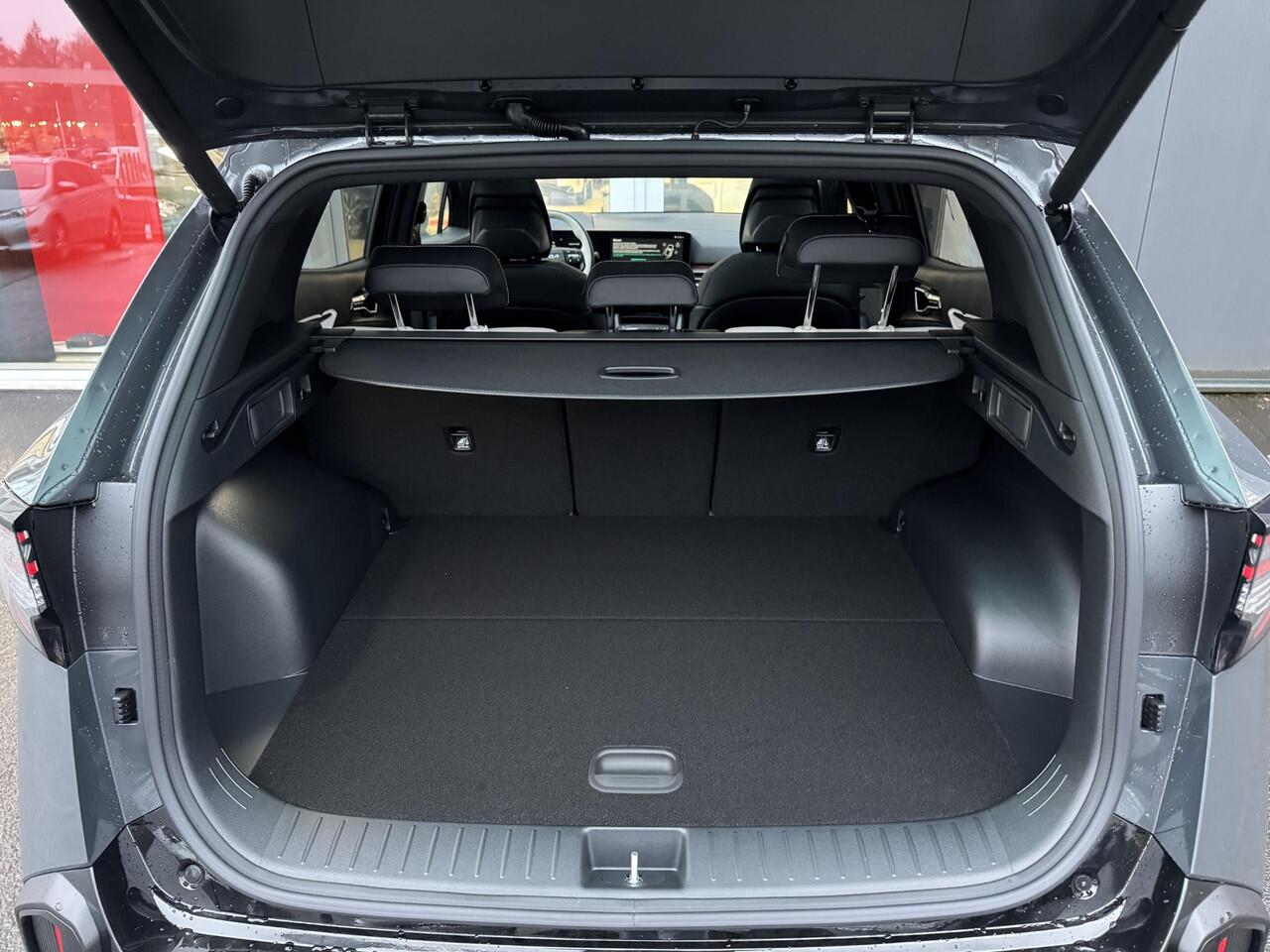 KIA SPORTAGE 1.6 T-GDi Hybrid GT-Line Direct Leverbaar! Rijklaarprijs incl.Met lak ¤.45.850,= Prijs inclusief alle lopende Kia Acties