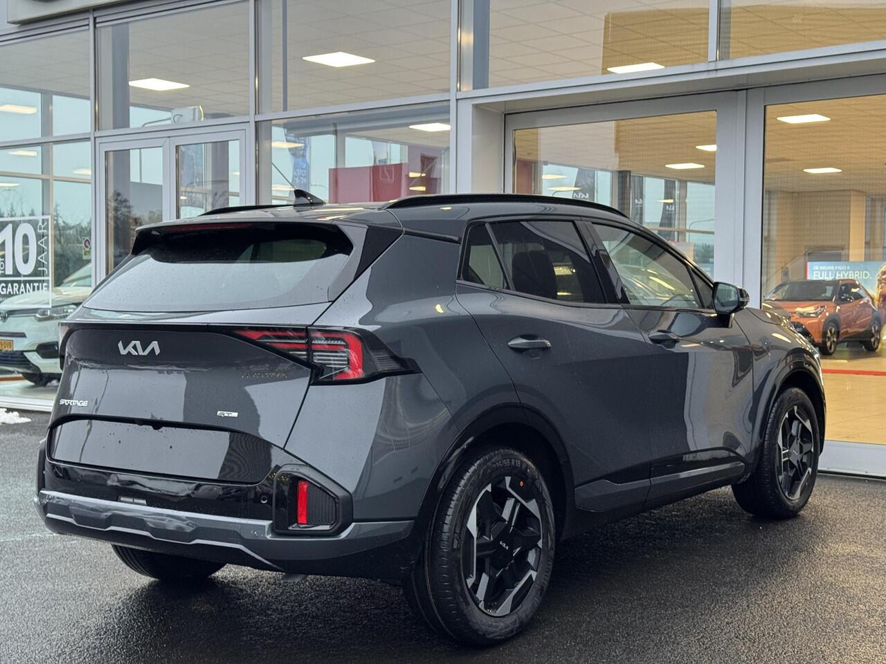 KIA SPORTAGE 1.6 T-GDi Hybrid GT-Line Direct Leverbaar! Rijklaarprijs incl.Met lak ¤.45.850,= Prijs inclusief alle lopende Kia Acties