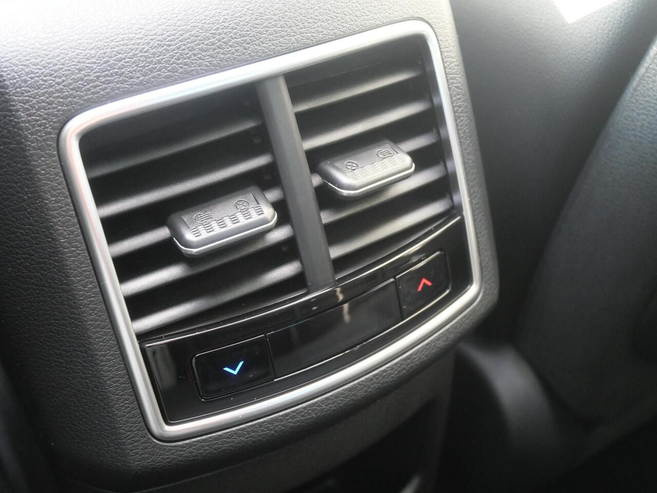 KIA SPORTAGE 1.6 T-GDi Hybrid GT-Line | Schuifkanteldak | Stoel en stuurverwarming | PDC |
