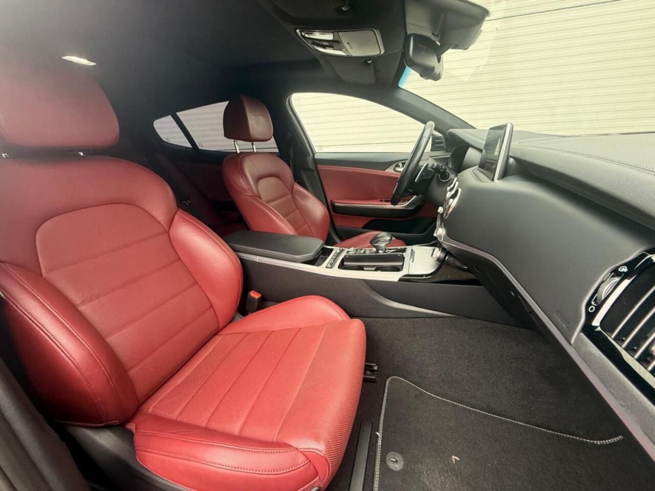 KIA Stinger 2.0 T-GDI GT-Line