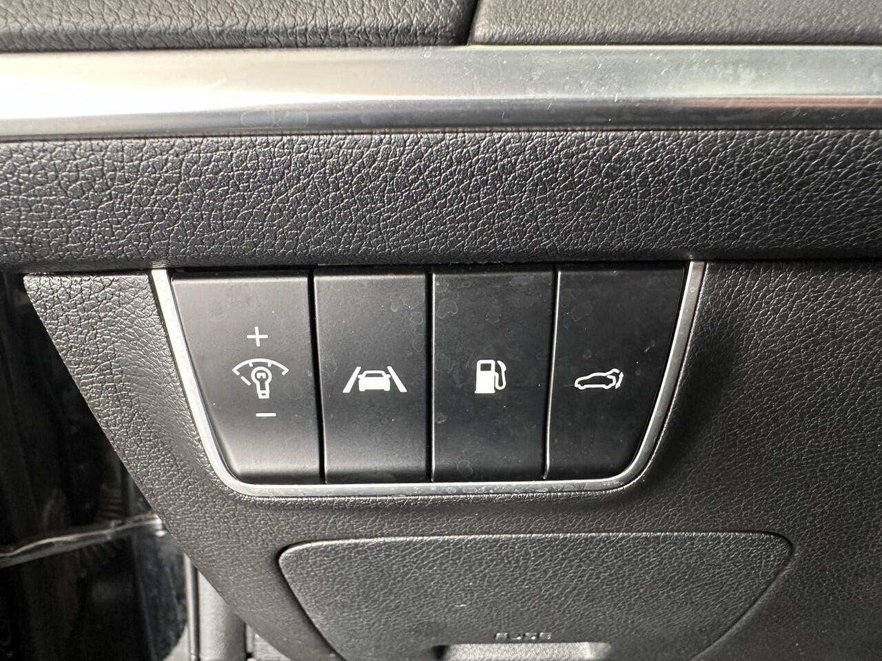 KIA Stinger 3.3 Twin Turbo V6 AWD GT PRO Nieuwste model, 370PK, AWD, BREMBO, Sportuitlaat met kleppensysteem, 360' Graden Camerazicht, Lederenbekleding, Stoelverwarming&Verkoeling, Interieurverlichting, Stoel Memory, Harman/Kardon Instalatie!