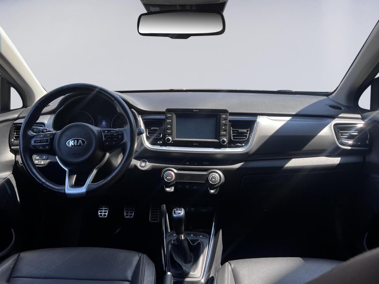 KIA Stonic 1.0 T-GDi Platinum Edition /Apple Carplay/Parkeersens+Cam/Cruise&Clima Contr./Stoel-Stuurverw./Leder/DAB+/Navi/17"LMV/(MET GARANTIE*)