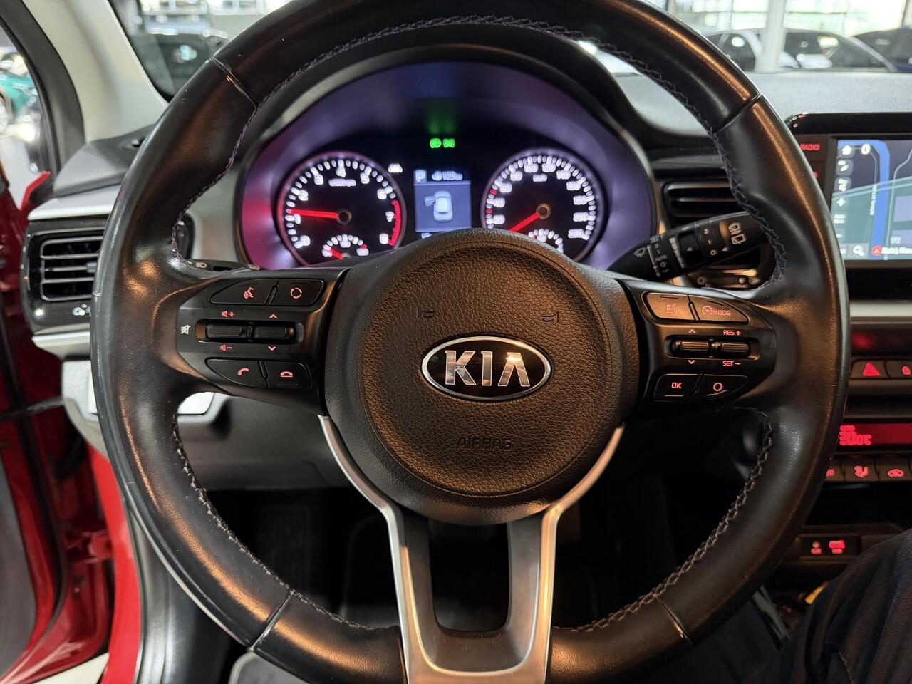 KIA Stonic 1.0 T-GDi DynamicLine AUTOMAAT, Trekhaak, Apple Carplay/Android Auto, Navigatie, Camera.