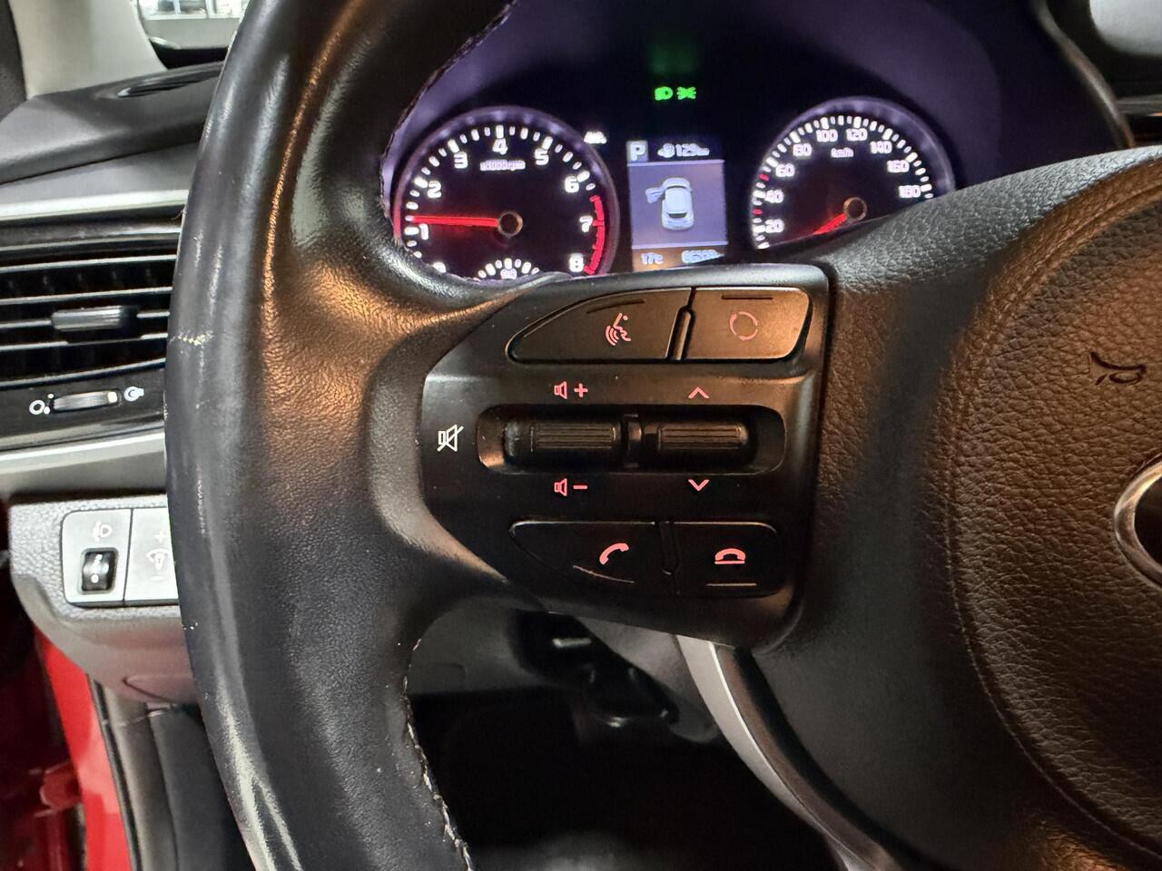 KIA Stonic 1.0 T-GDi DynamicLine AUTOMAAT, Trekhaak, Apple Carplay/Android Auto, Navigatie, Camera.