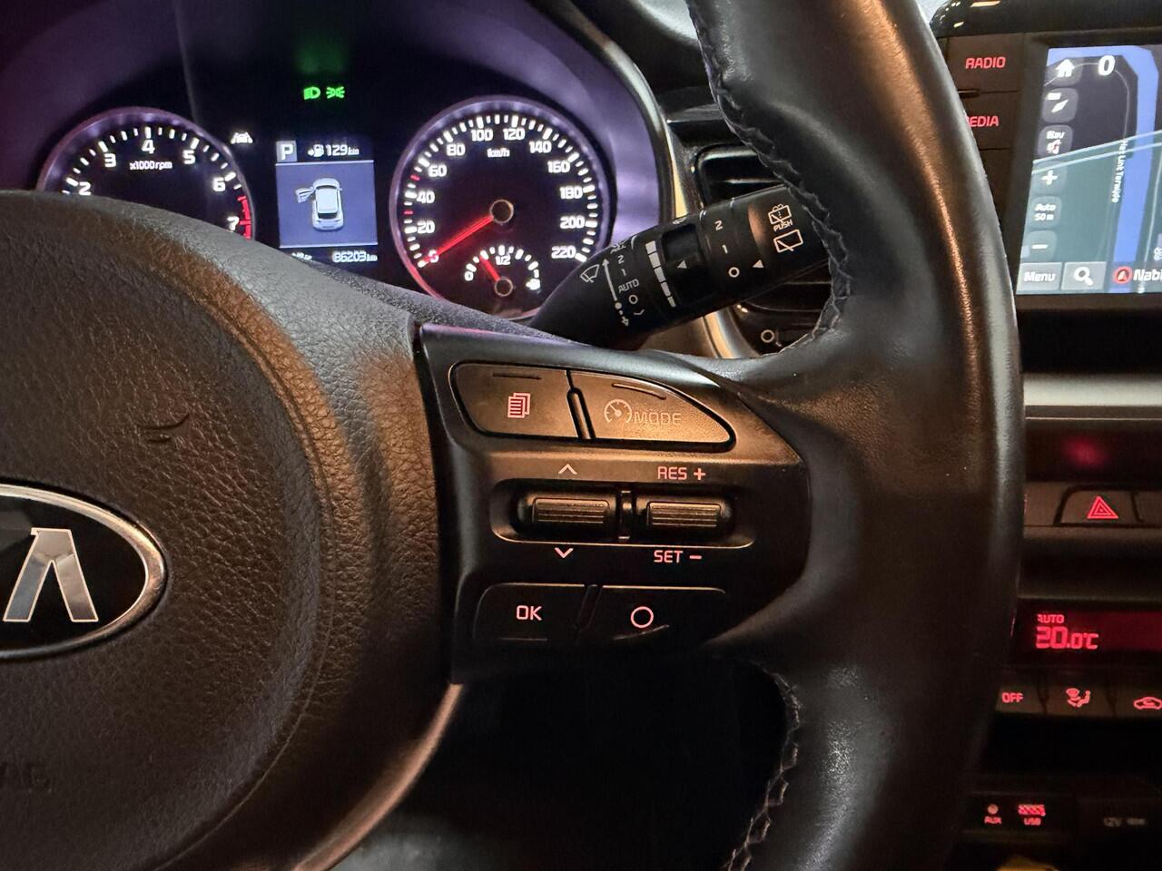 KIA Stonic 1.0 T-GDi DynamicLine AUTOMAAT, Trekhaak, Apple Carplay/Android Auto, Navigatie, Camera.