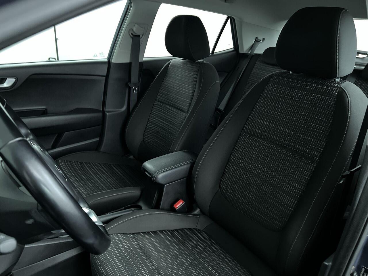 KIA Stonic 1.0 T-GDi DynamicLine | Rijklaar | Automaat | Navigatie | Camera achter