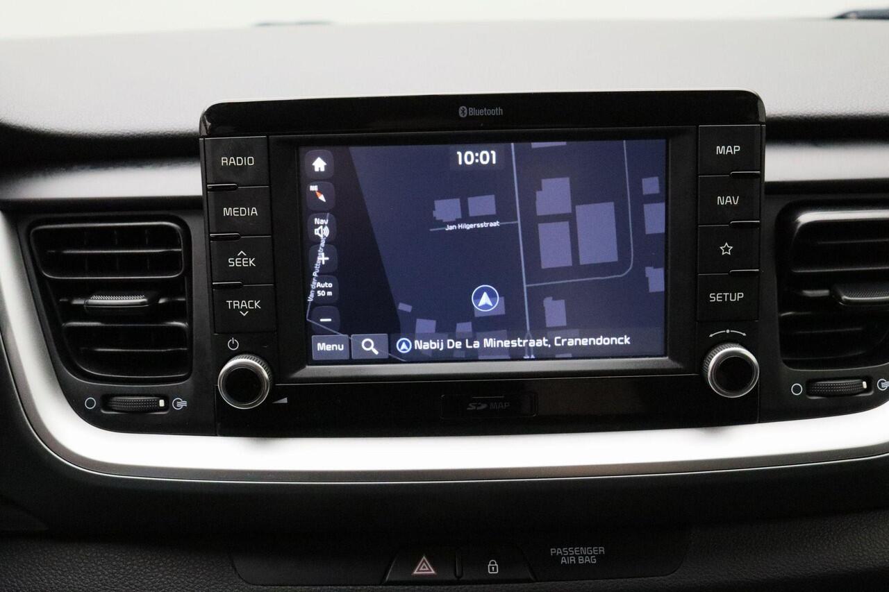 KIA Stonic 1.0 T-GDi DynamicLine 2019 NAP Navigatie | Airco | Cruise control | PDC | LED | Bluetooth | Lichtmetaal | Elektrische ramen + spiegels | Multifunctioneel stuurwiel