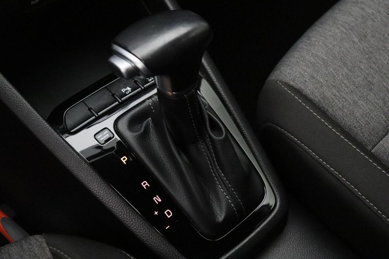 KIA Stonic 1.0 T-GDi DynamicLine 2019 NAP Navigatie | Airco | Cruise control | PDC | LED | Bluetooth | Lichtmetaal | Elektrische ramen + spiegels | Multifunctioneel stuurwiel