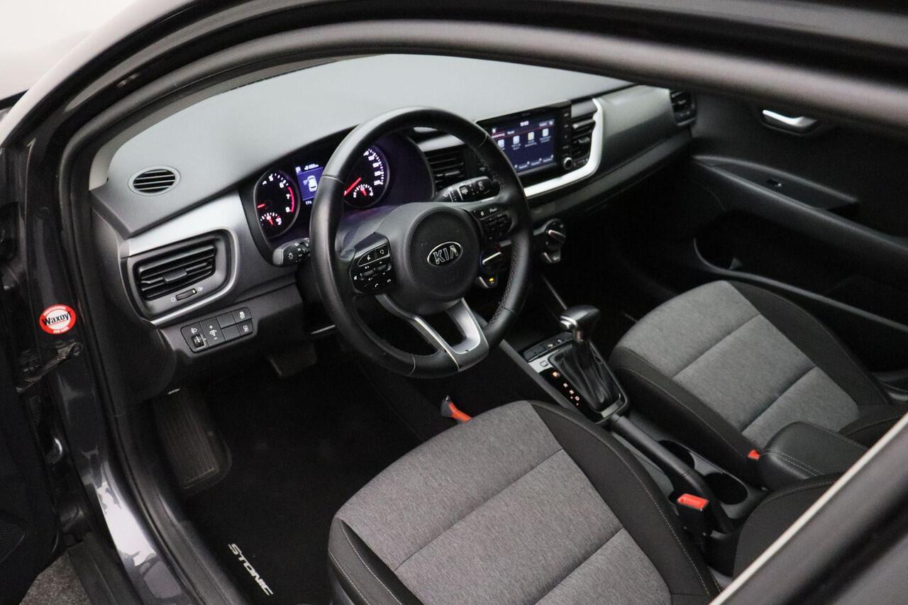 KIA Stonic 1.0 T-GDi DynamicLine 2019 NAP Navigatie | Airco | Cruise control | PDC | LED | Bluetooth | Lichtmetaal | Elektrische ramen + spiegels | Multifunctioneel stuurwiel