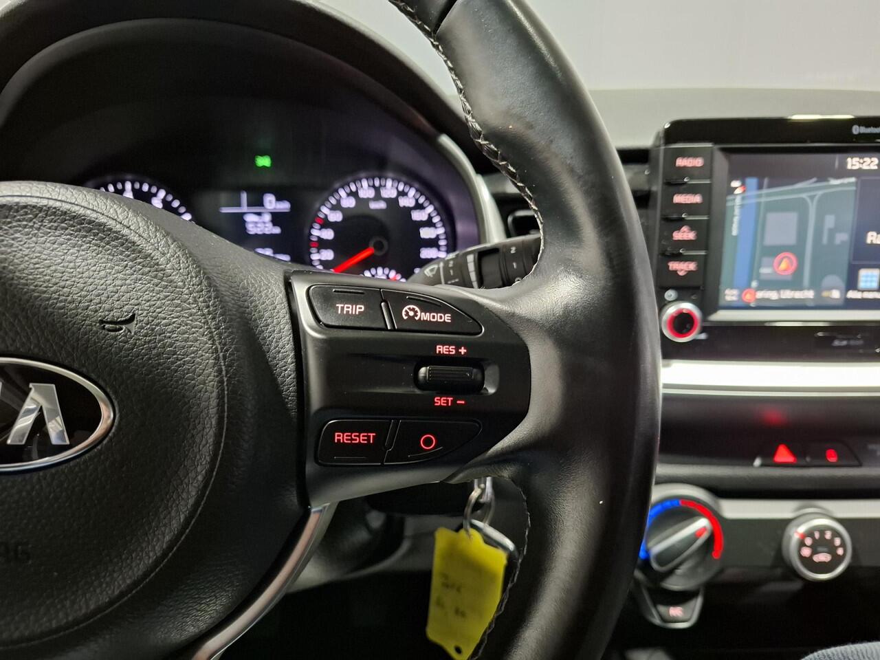 KIA Stonic 1.0 T-GDi DynamicLine Apple Carplay/Android Auto, Navigatie, Camera.