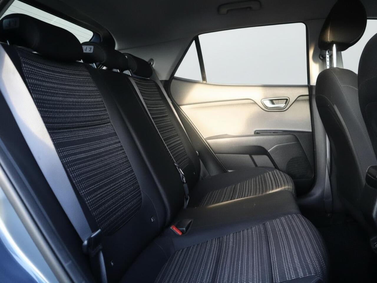 KIA Stonic 1.0 T-GDi DynamicPlusLine | Clima | Cruise | Multimedia/Navi | Trekhaak | PDC + Camera |