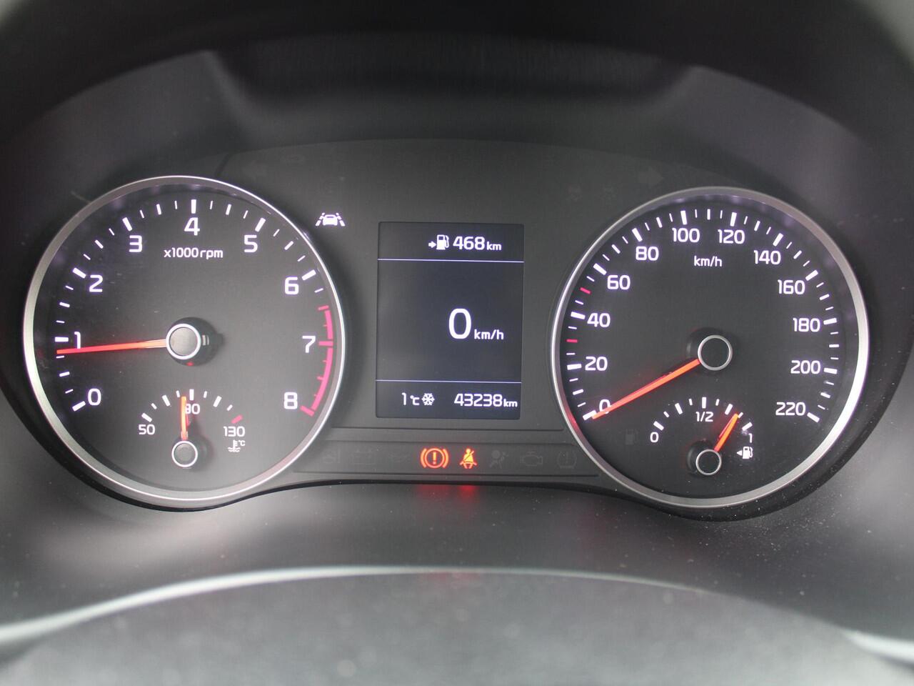 KIA Stonic 1.0 T-GDi DynamicPlusLine | Camera | 17" LM | Navi | Cruise | Clima | Keyless | Apple Carplay/Android Auto | All seasons |