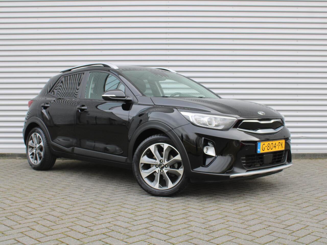 KIA Stonic 1.0 T-GDi DynamicPlusLine | Camera | 17" LM | Navi | Cruise | Clima | Keyless | Apple Carplay/Android Auto | All seasons |