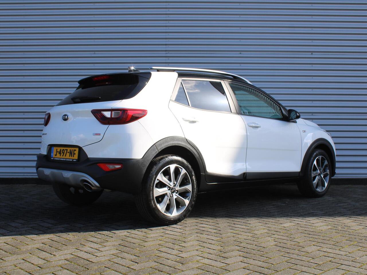 KIA Stonic 1.0 T-GDi Sports Edition | 17" LM | Airco | Cruise | Camera | Navi |