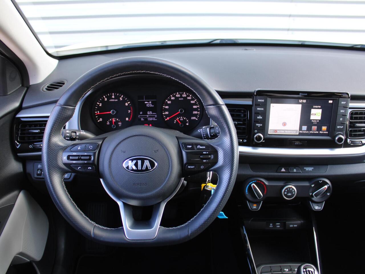 KIA Stonic 1.0 T-GDi Sports Edition | 17" LM | Airco | Cruise | Camera | Navi |