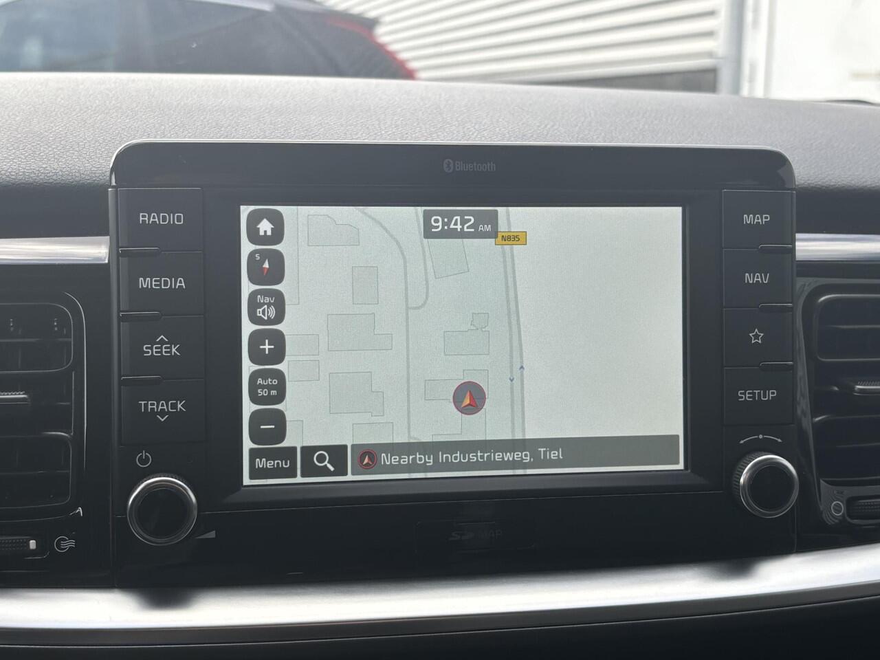 KIA Stonic 1.0 T-GDi Sports Edition Nieuw geleverd, Dealer onderhouden, Achteruitrij camera, Apple Carplay/Android Auto, Cruise control, Parkeersensoren, Airco, Full map navigatie