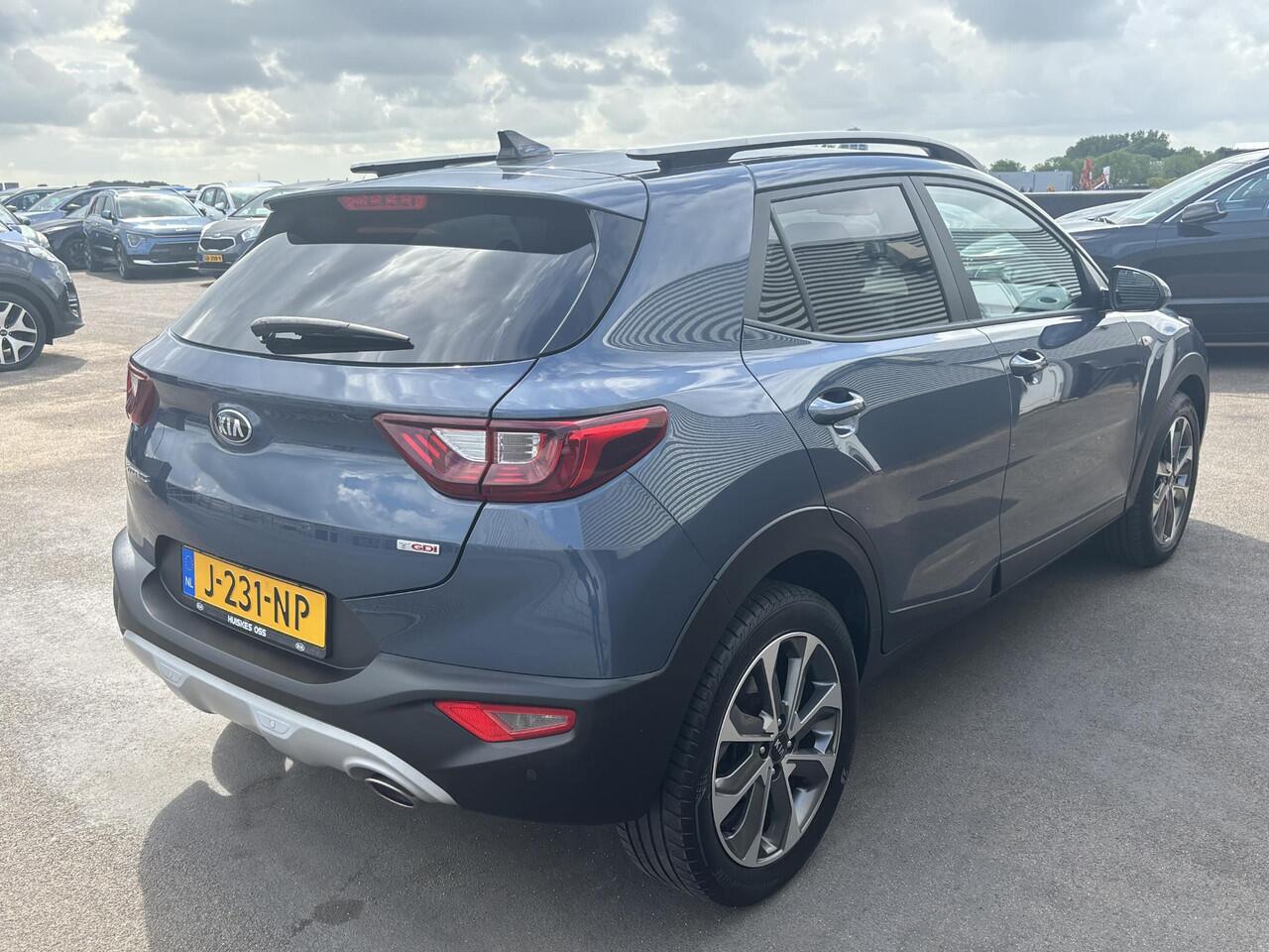 KIA Stonic 1.0 T-GDi Sports Edition Nieuw geleverd, Dealer onderhouden, Achteruitrij camera, Apple Carplay/Android Auto, Cruise control, Parkeersensoren, Airco, Full map navigatie
