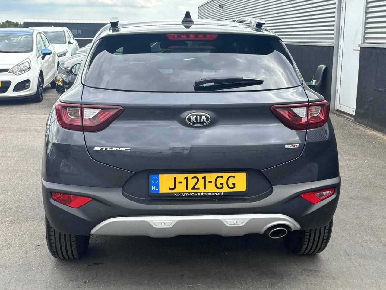 KIA Stonic 1.0 T-GDi Sports Edition Navigatie, Half/leder, LMV, Privacy glass, Nieuw geleverd en dealeronderhouden, Achteruitrijcamera, Cruise control