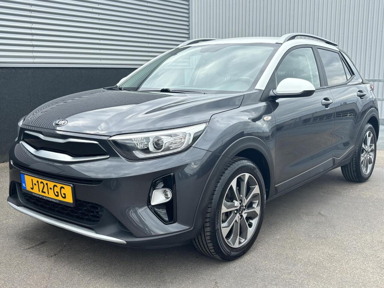 KIA Stonic 1.0 T-GDi Sports Edition Navigatie, Half/leder, LMV, Privacy glass, Nieuw geleverd en dealeronderhouden, Achteruitrijcamera, Cruise control
