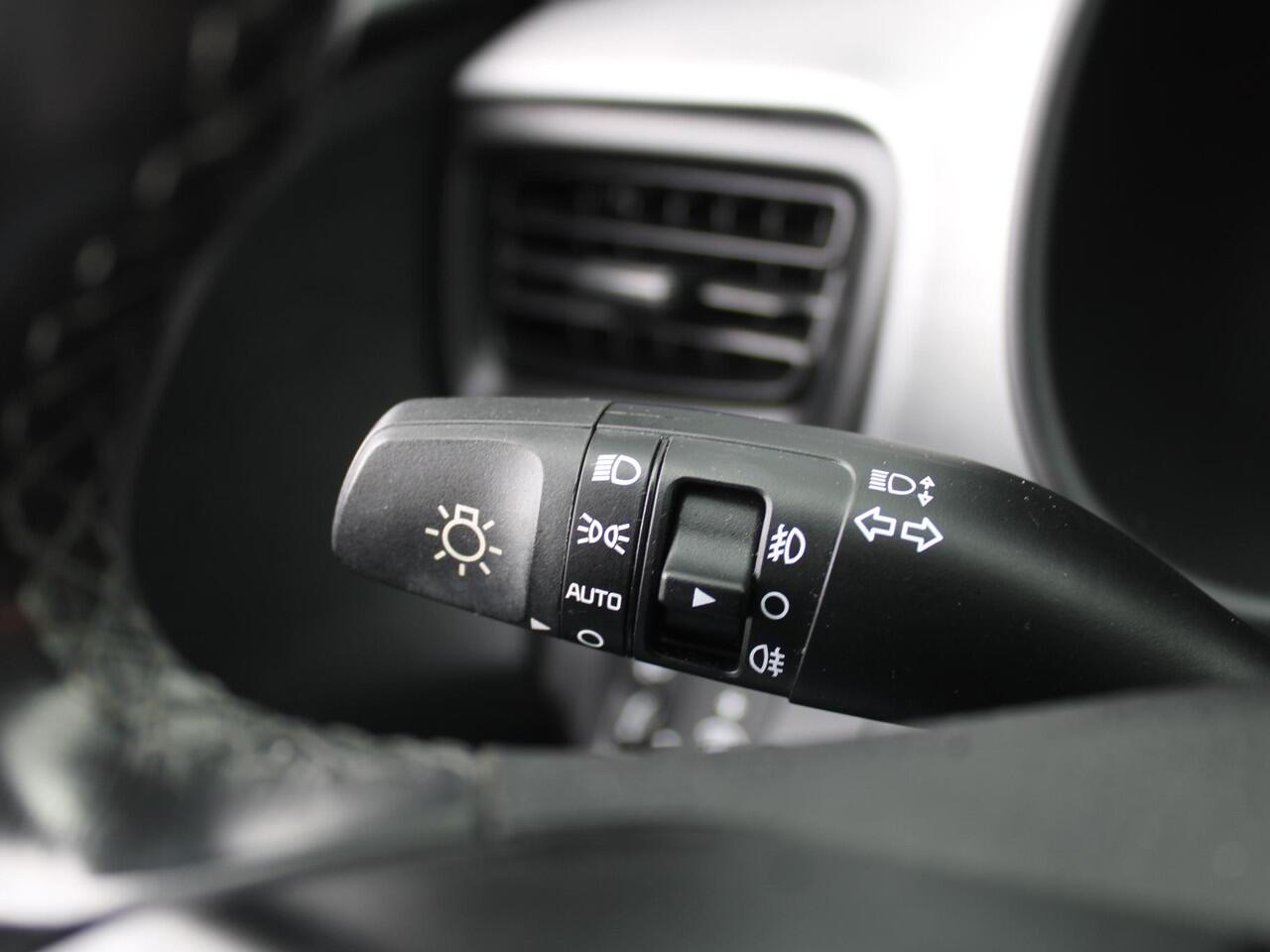 KIA Stonic 1.0 T-GDi DynamicLine | Airco | Navi | Cruise | 17" LM | PDC | Camera |