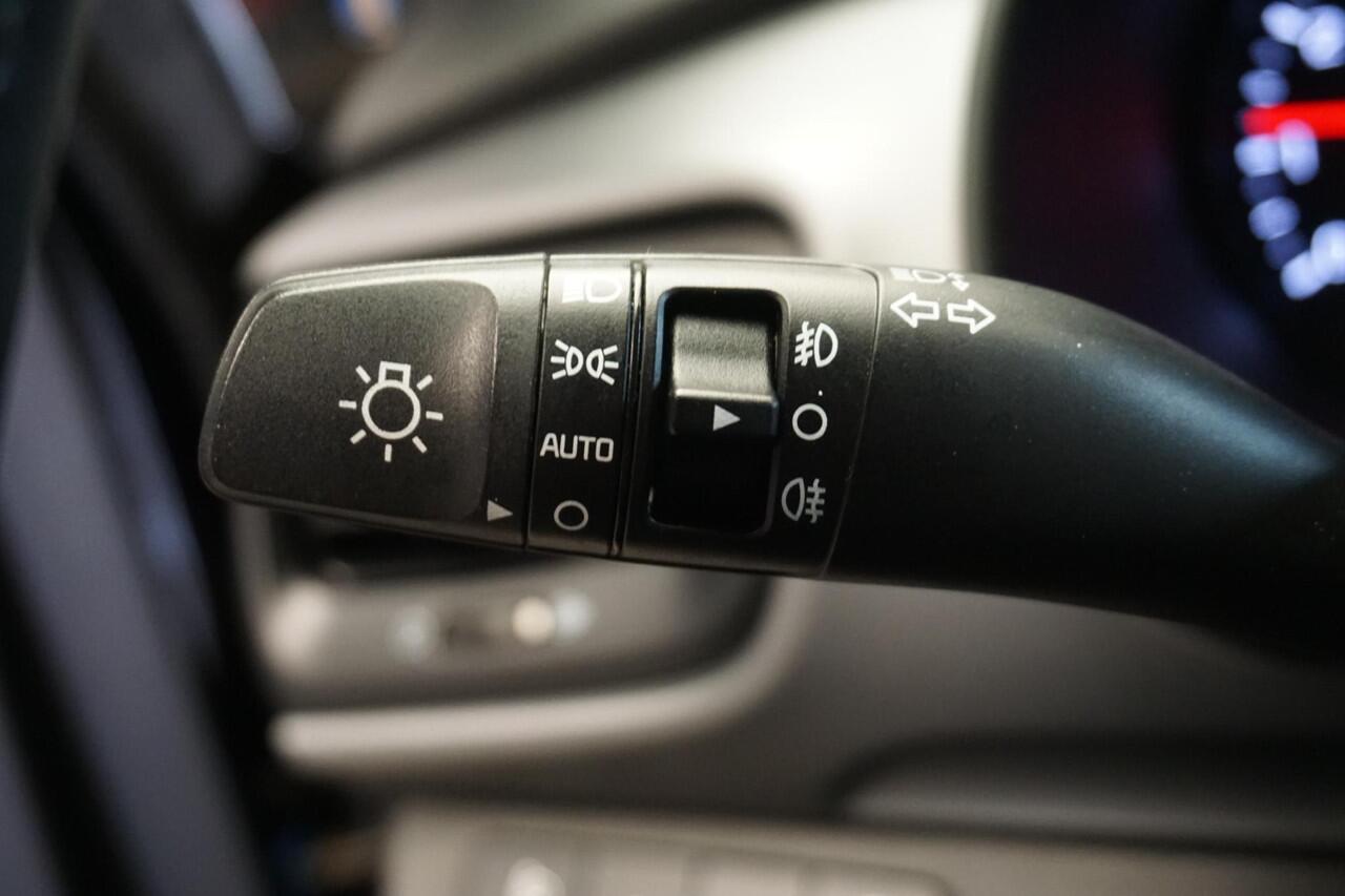 KIA Stonic 1.0 T-GDi 100PK/Trekhaak/17Inch./Camera/ DynamicLine