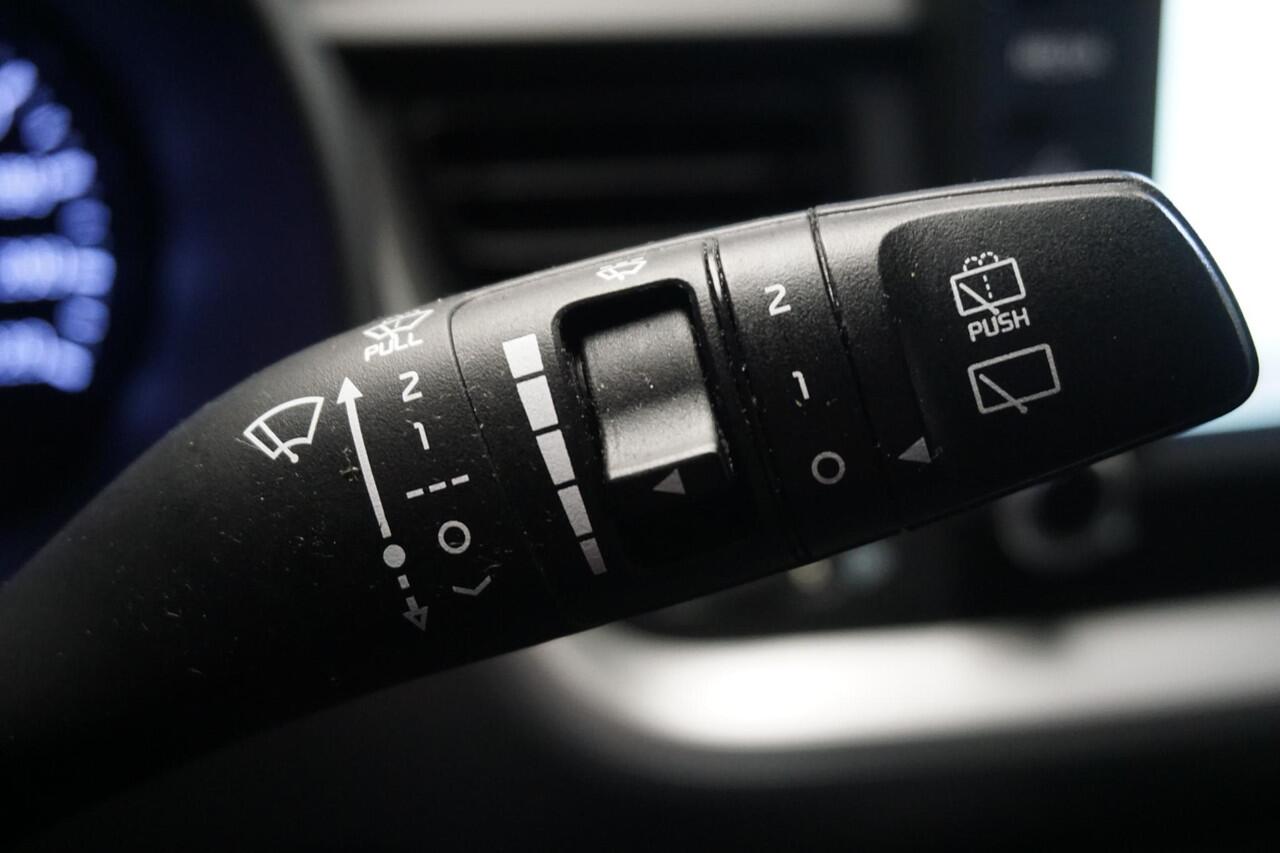 KIA Stonic 1.0 T-GDi 100PK/Trekhaak/17Inch./Camera/ DynamicLine