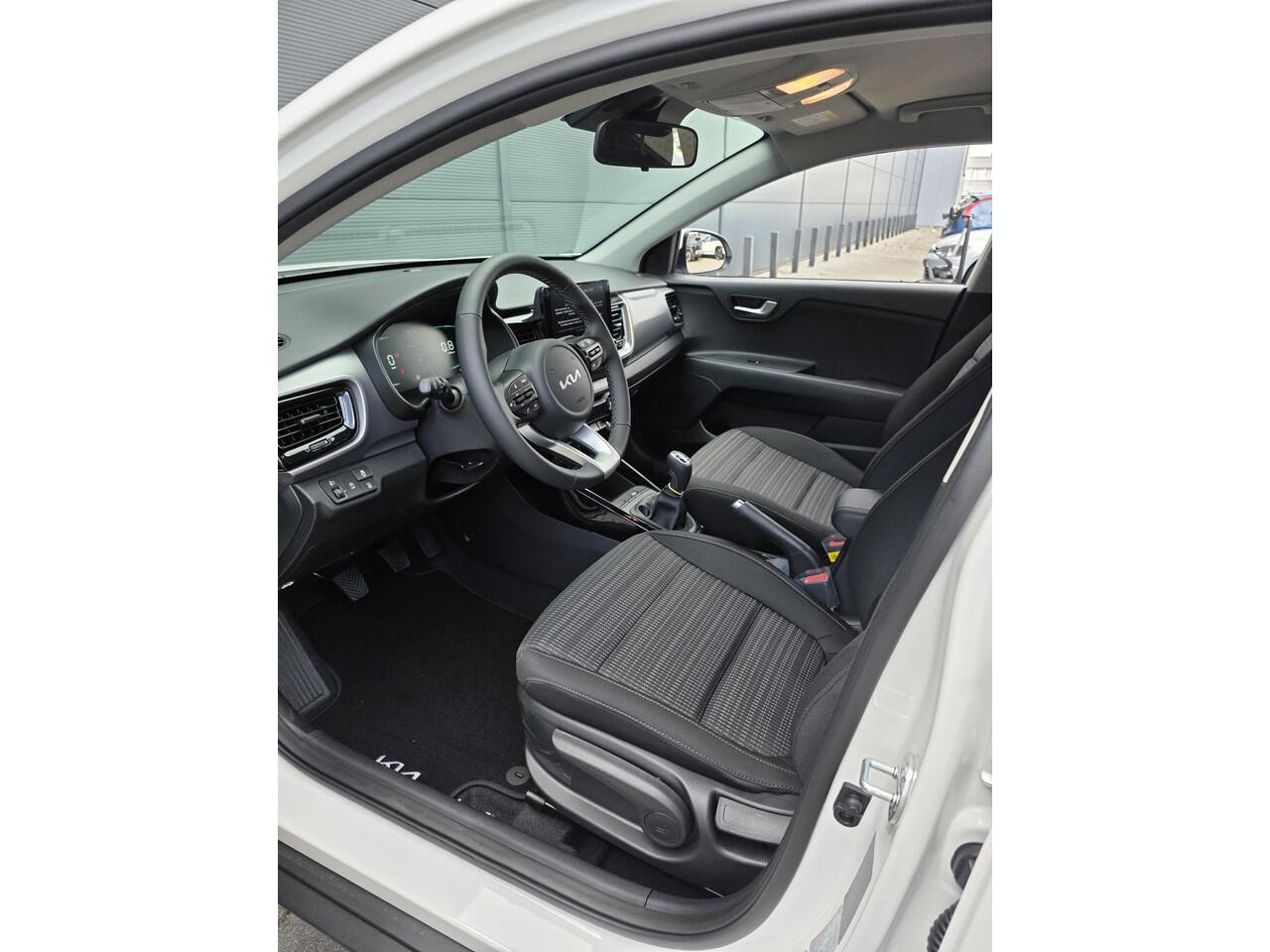 KIA Stonic DynamicLine MY25 1.0 T-GDi MHEV (100pk) 1.0 T-GDi ComfortLine Kia Stonic DynamicLine MY25 1.0 T-GDi MHEV (100pk)