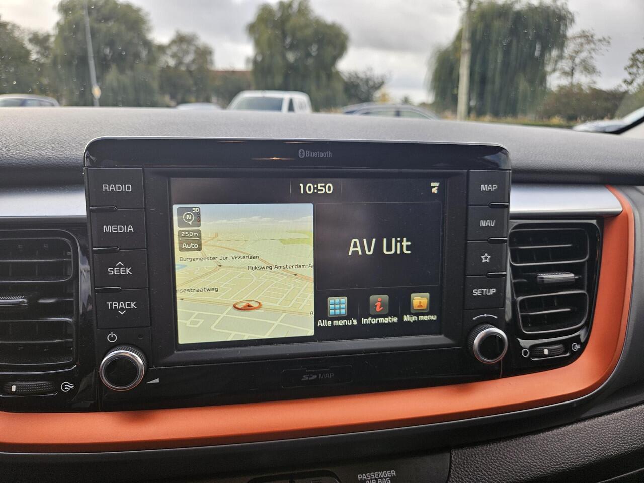 KIA Stonic 1.0 T-GDi Sports Edition LM velgen, airco, acteruitrij camera, uniek interieur, nieuw geleverd, dealer onderhouden.