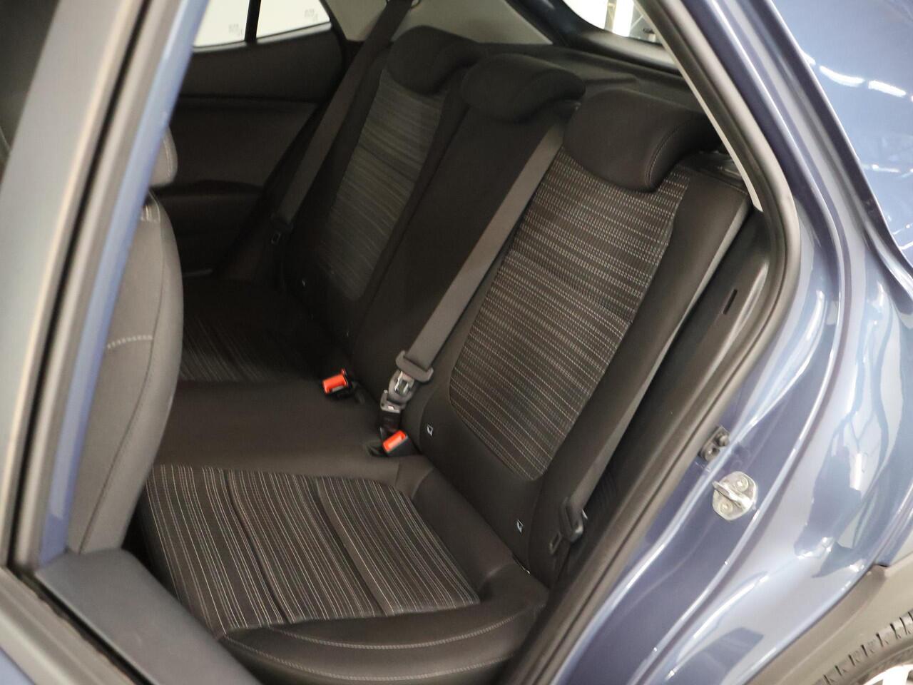 KIA Stonic 1.0 T-GDi MHEV DynamicPlusLine | Keyless | Navigatie | Parkeercamera | Apple Carplay/Android Auto | Climate Control |