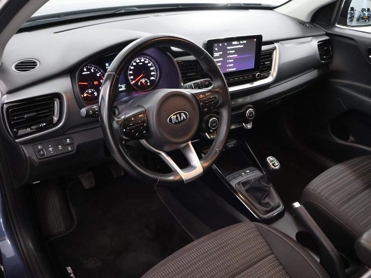 KIA Stonic 1.0 T-GDi MHEV DynamicPlusLine | Keyless | Navigatie | Parkeercamera | Apple Carplay/Android Auto | Climate Control |