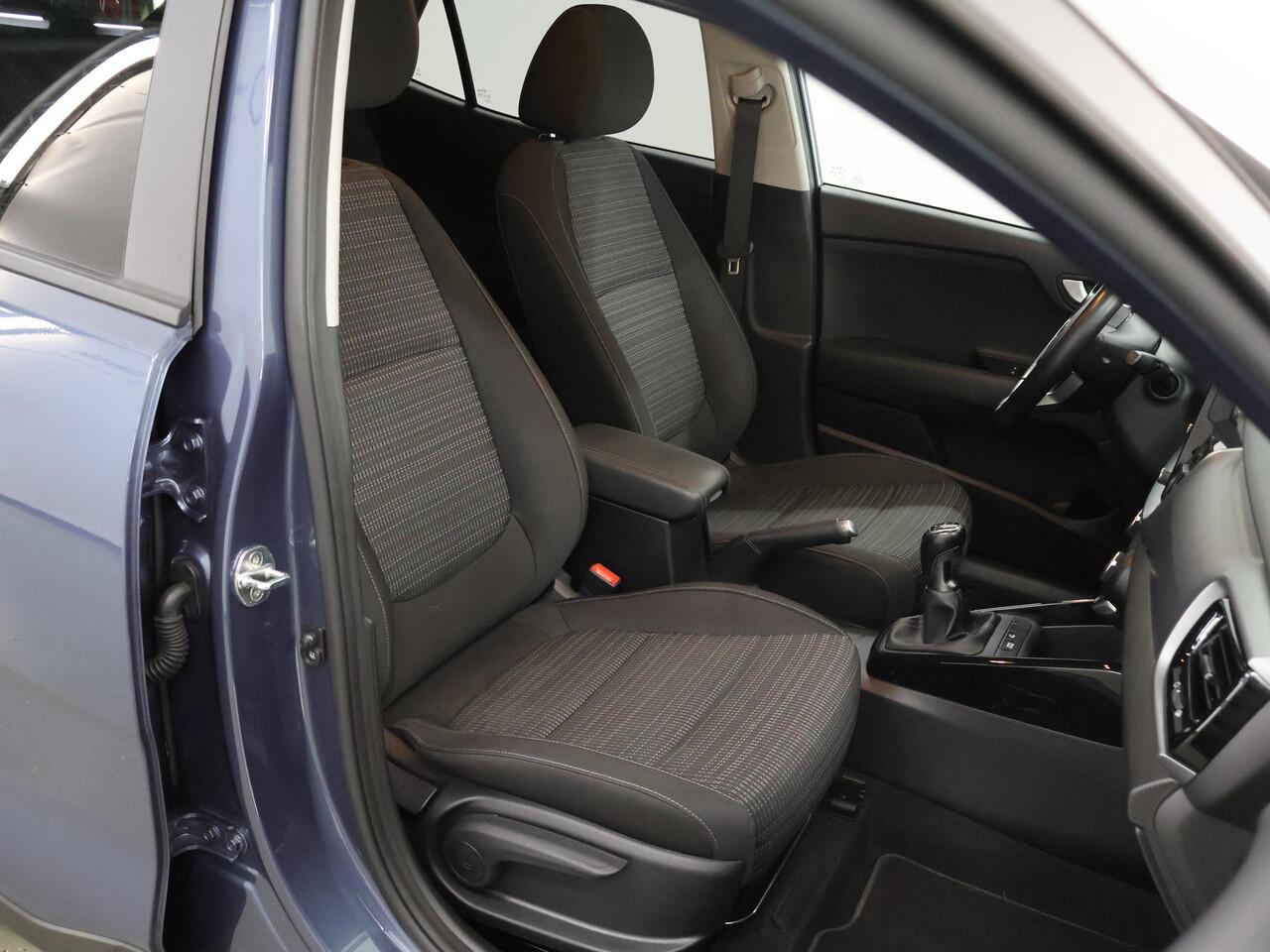 KIA Stonic 1.0 T-GDi MHEV DynamicPlusLine | Keyless | Navigatie | Parkeercamera | Apple Carplay/Android Auto | Climate Control |