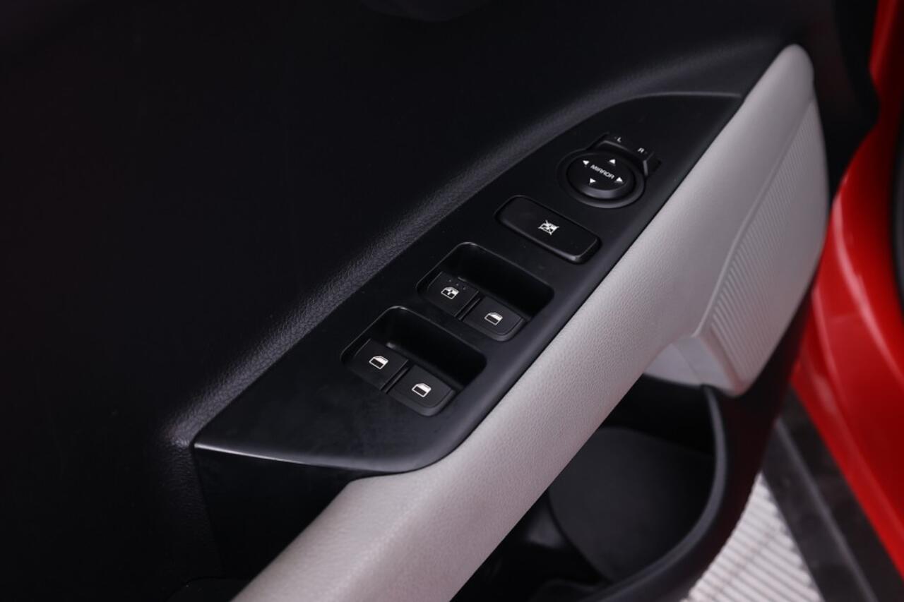 KIA Stonic 1.0 T-GDi Sports Edition | NAVI | Trekhaak ? 1e Eigenaar