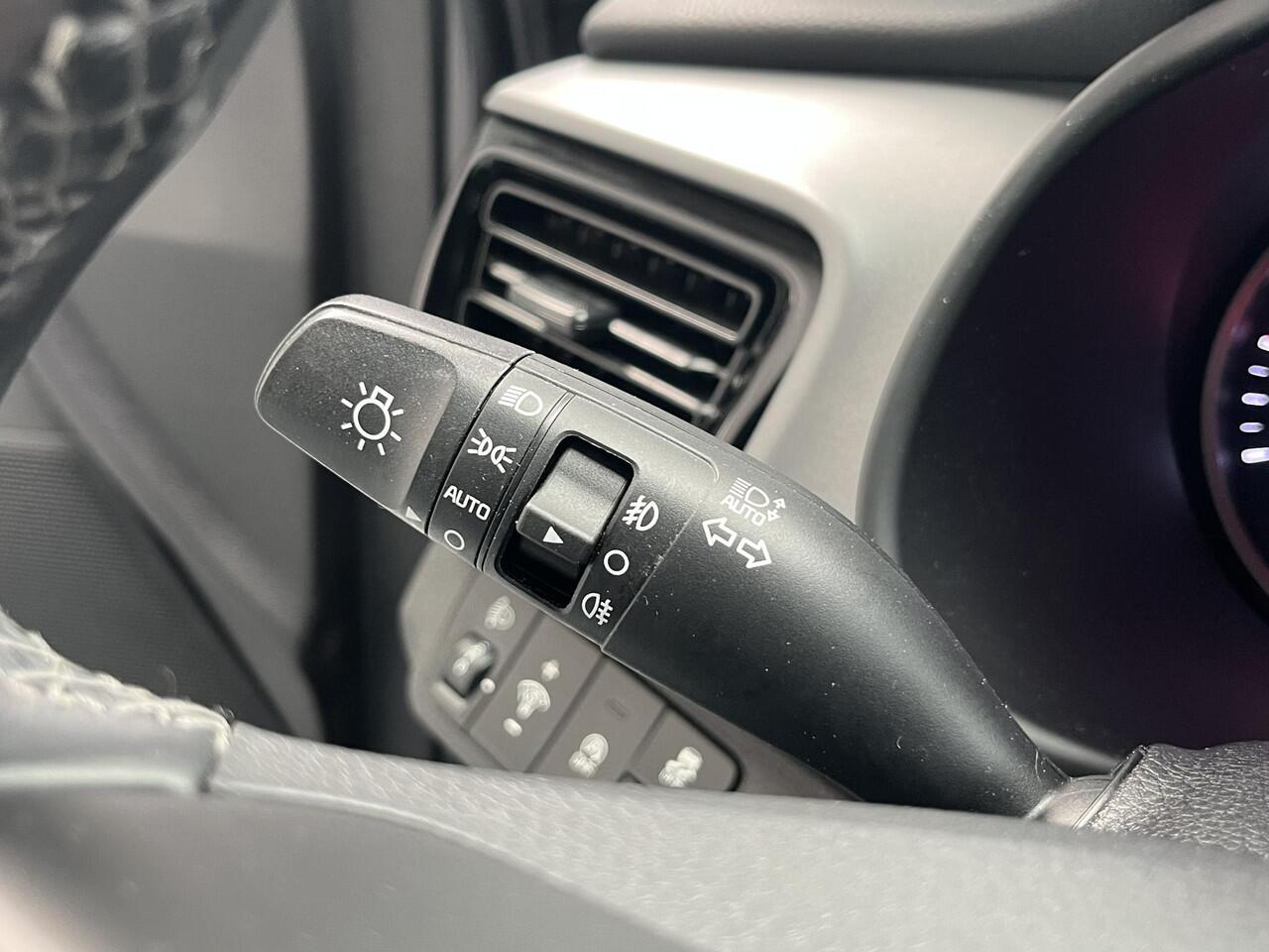 KIA Stonic 1.0 T-GDi MHEV DynamicPlusLine Kia Stonic 1.0 T-GDI MHEV DynamicPlusLine