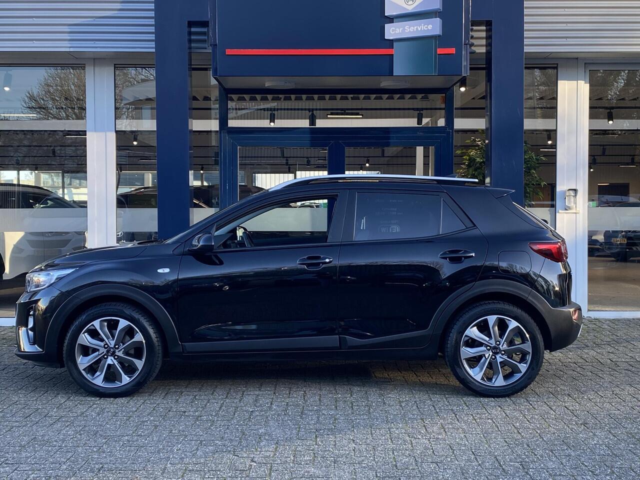 KIA Stonic 1.0 T-GDi Sports Edition / NL-Auto / 1e-Eigenaar / Cruise-Control / Apple-Carplay & Android-Auto / Navi / DAB Radio-Bluetooth / PDC & Camera-Achter / 17'' LMV / All-Season / ENZ.