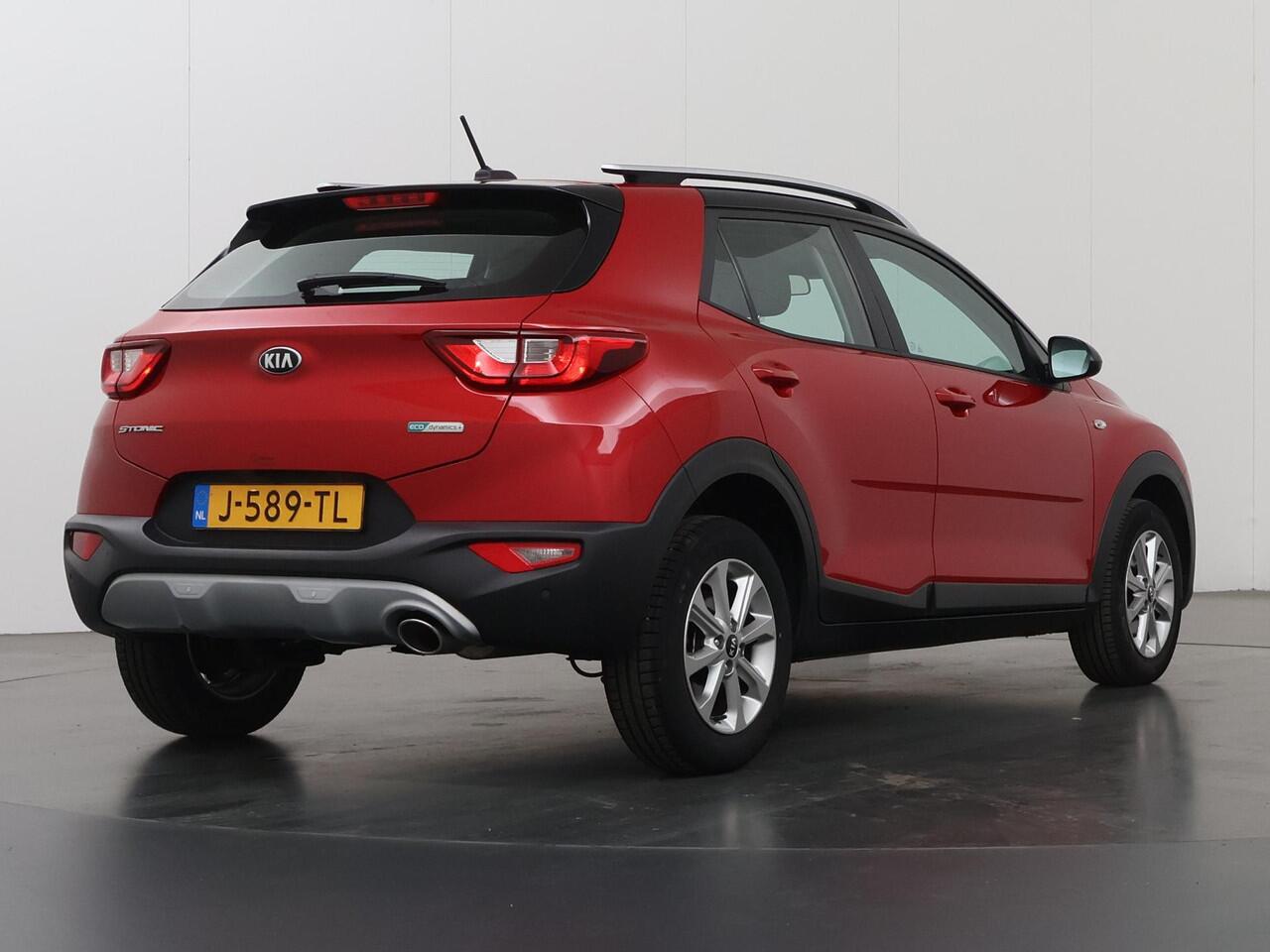 KIA Stonic 1.0 T-GDi MHEV DynamicLine | Navigatie | Parkeercamera | Cruise Control |