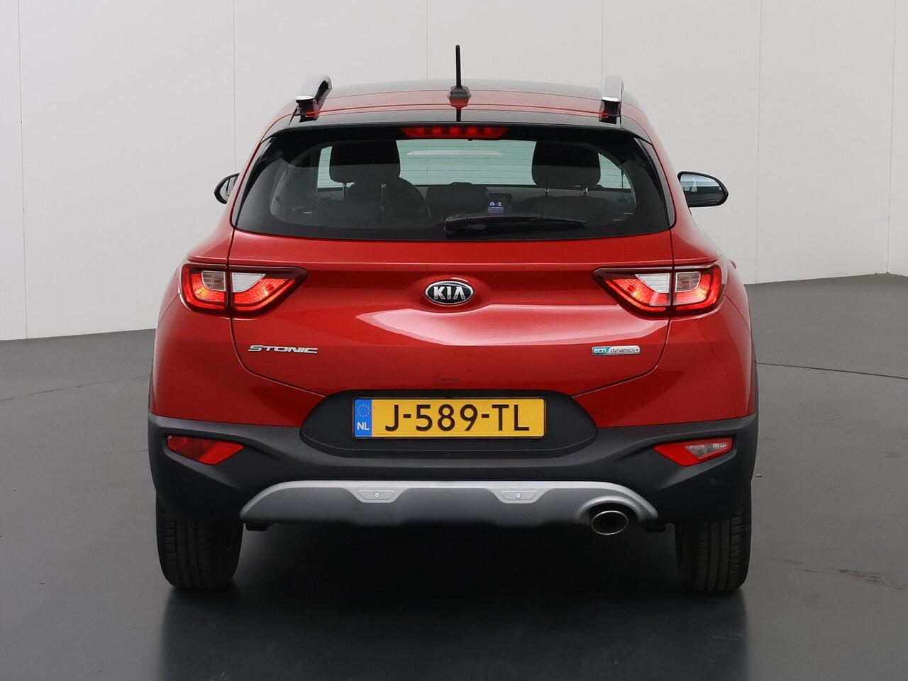 KIA Stonic 1.0 T-GDi MHEV DynamicLine | Navigatie | Parkeercamera | Cruise Control |