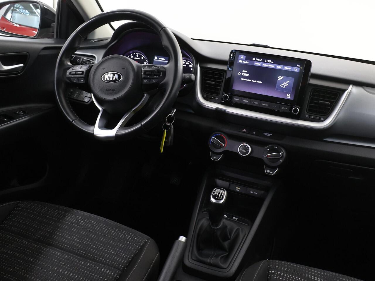 KIA Stonic 1.0 T-GDi MHEV DynamicLine | Navigatie | Parkeercamera | Cruise Control |