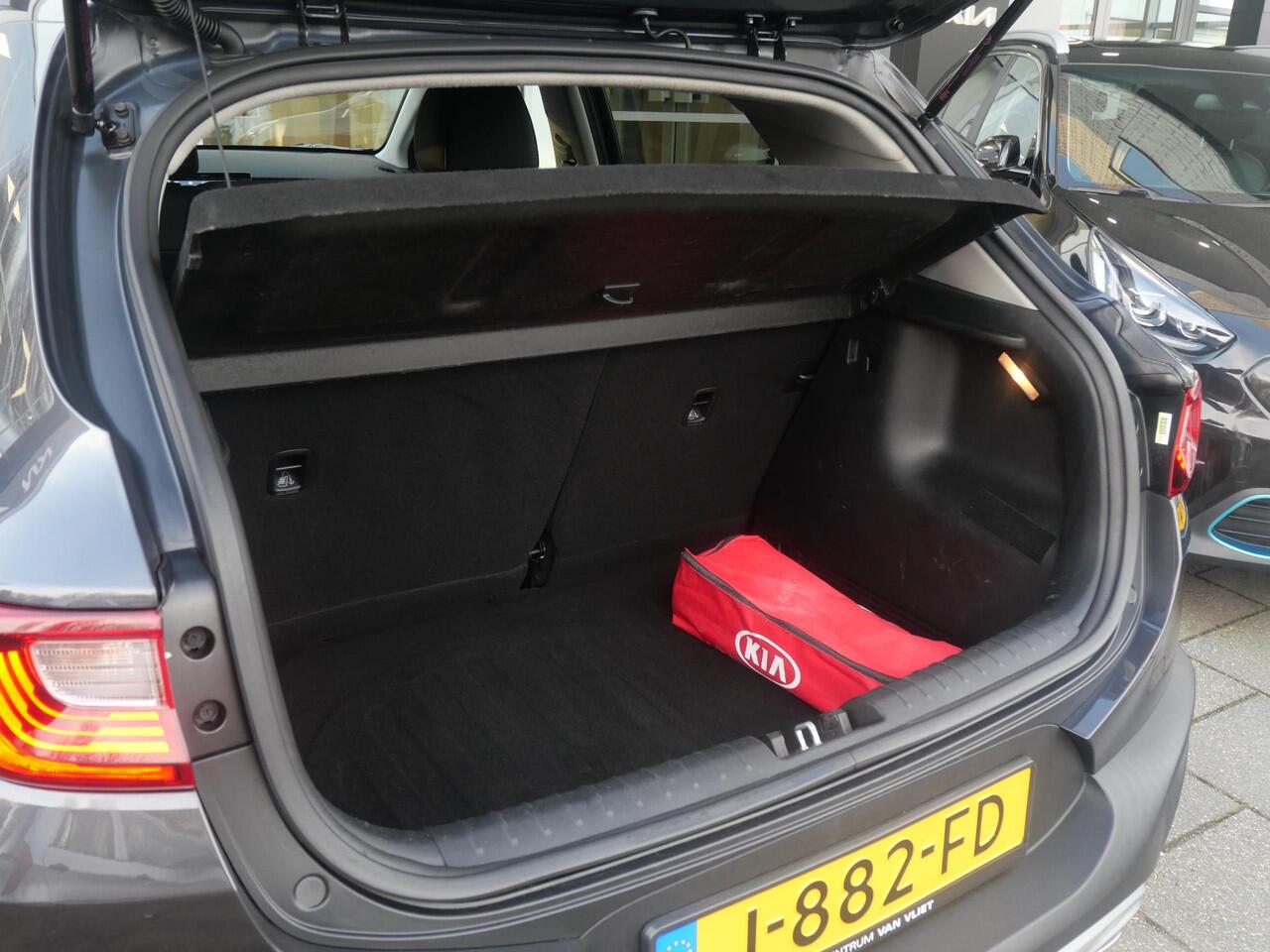 KIA Stonic 1.0 T-GDi Sports Edition | Navi | Carplay | 17" Velgen | Camera |