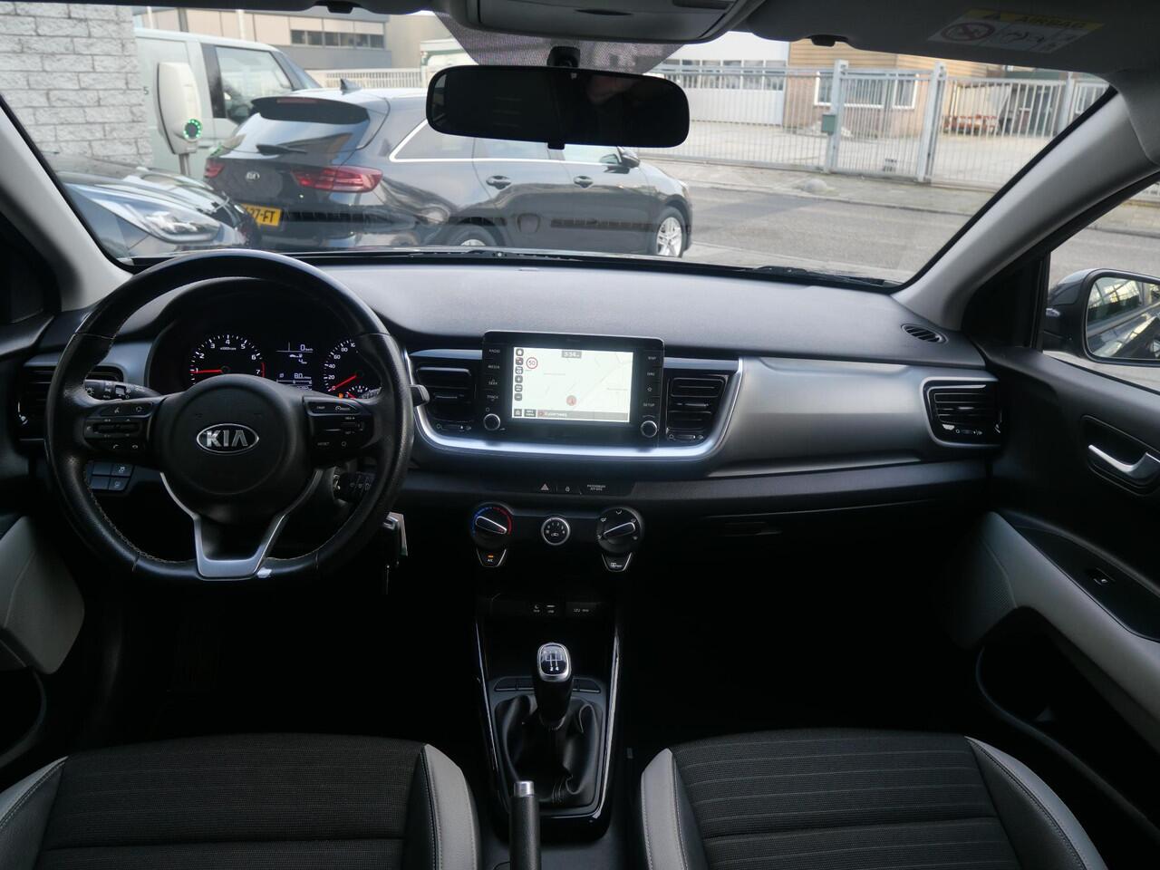 KIA Stonic 1.0 T-GDi Sports Edition | Navi | Carplay | 17" Velgen | Camera |